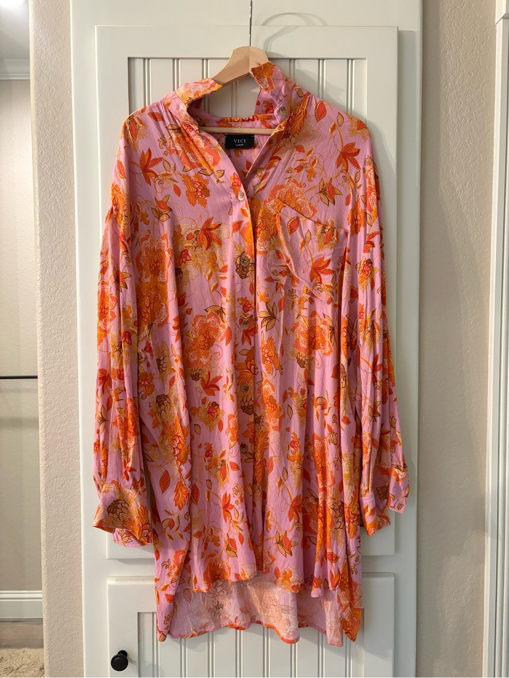 VICI Pink and Orange Floral Button-Front Tunic